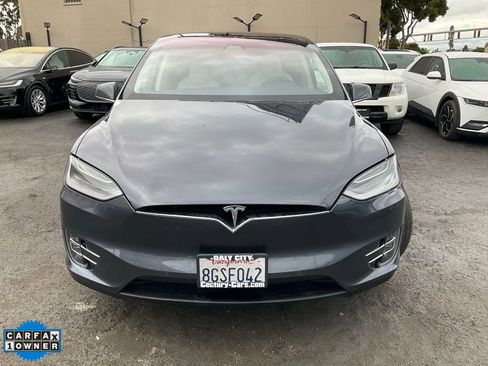 Used 2018 Tesla Model X 100D image 2