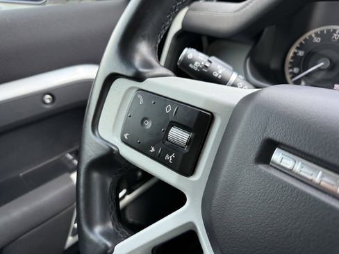 Used 2023 Land Rover Defender 90 S image 61