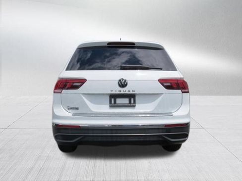 Used 2023 Volkswagen Tiguan S FWD image 4