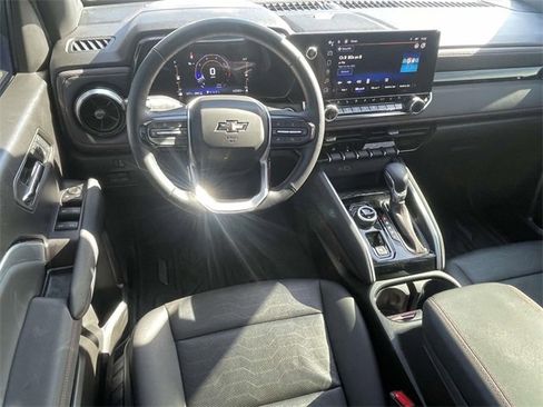 Used 2023 Chevrolet Colorado Z71 w/ Z71 Convenience Package 2 image 12