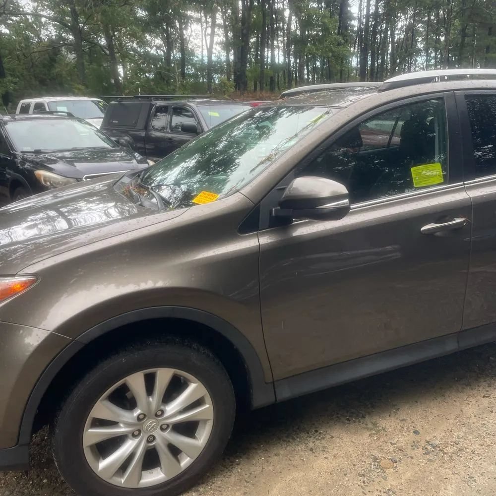 Used 2015 Toyota RAV4 Limited w/ Technology Package AWD/4WD image 2