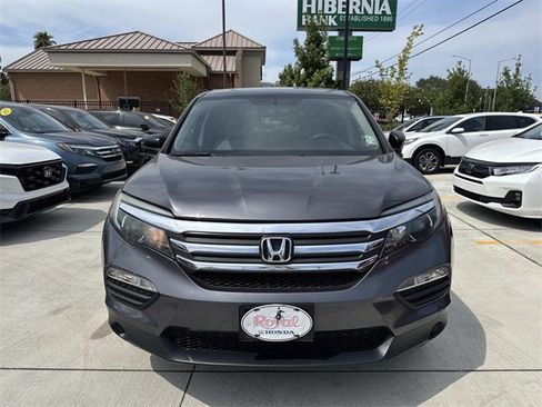 Used 2018 Honda Pilot LX image 2
