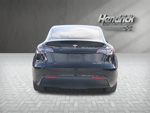 Used 2023 Tesla Model Y Long Range image 9