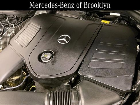 Certified 2025 Mercedes-Benz GLC 300 4MATIC image 32