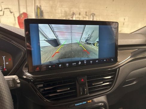 Used 2023 Ford Escape ST-Line w/ Equipment Group 301A image 2