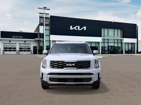 New 2025 Kia Telluride S image 2