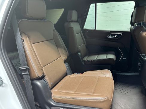 Used 2023 Chevrolet Tahoe High Country w/ Premium Package AWD/4WD image 35