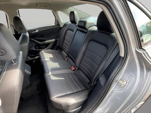 Used 2024 Volkswagen Jetta SE FWD image 22