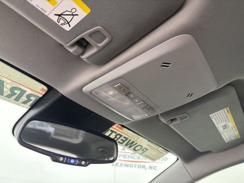 Used 2022 Chevrolet Trax LS w/ Tint and Cruise Package image 18