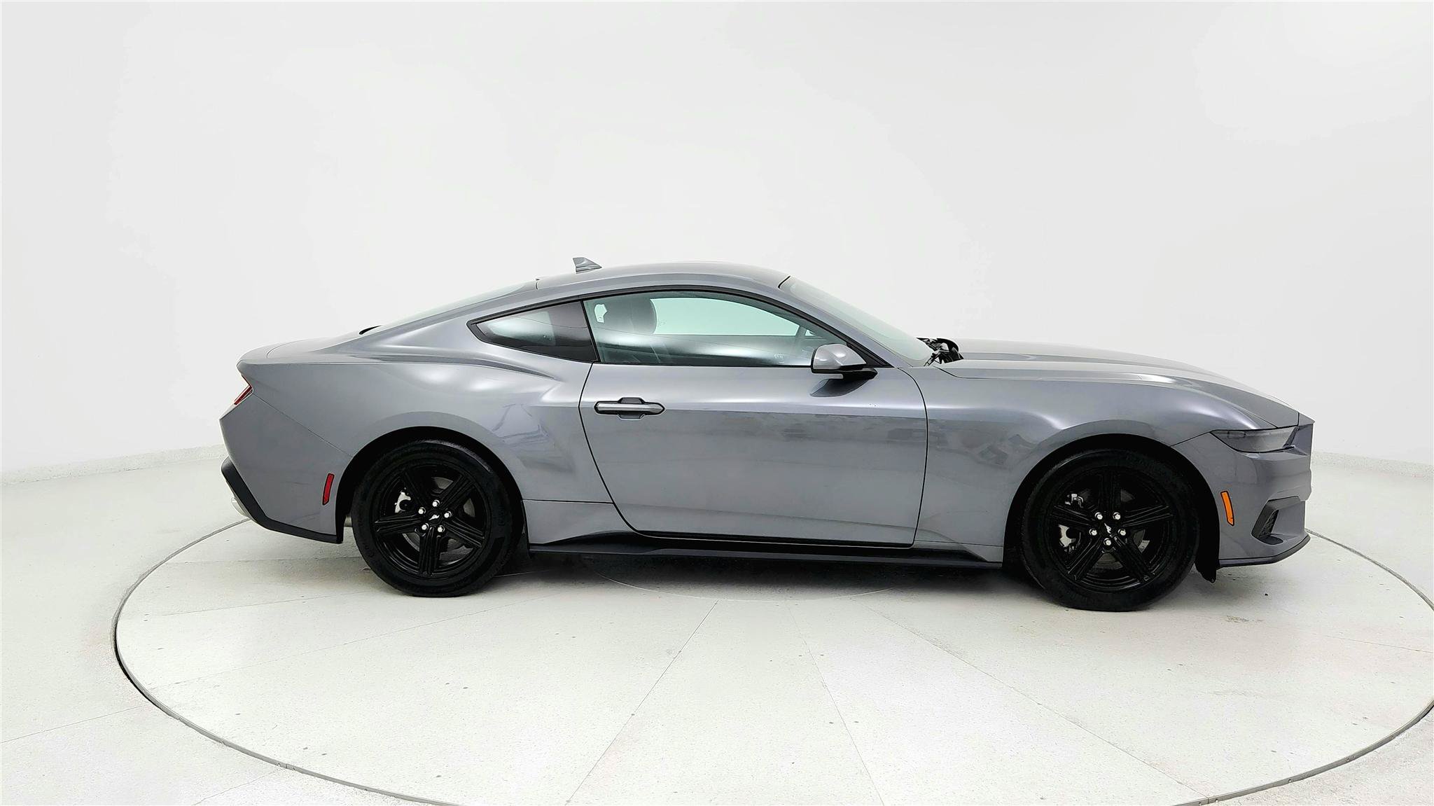 Used 2026 Ford Mustang Premium RWD image 6