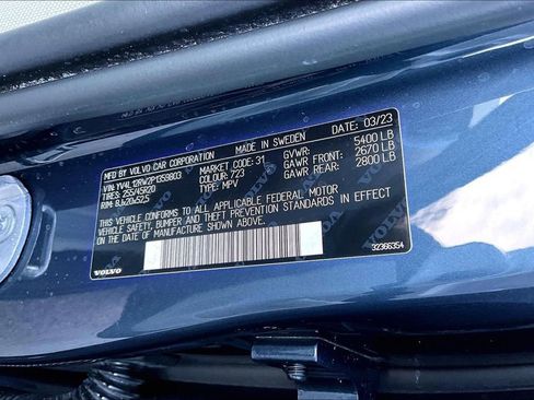 Certified 2023 Volvo XC60 B5 Plus w/ Climate Package image 18