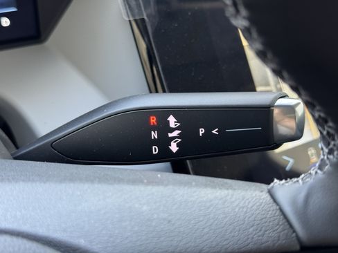 New 2027 Chevrolet Bolt RS w/ Technology Package FWD image 24