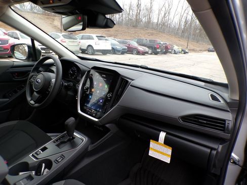 Used 2025 Subaru Crosstrek 2.0i Premium AWD/4WD image 17