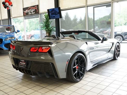 Used 2015 Chevrolet Corvette Stingray Convertible w/ 3LT Preferred Equipment Group RWD image 21