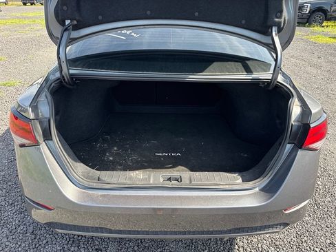 Used 2025 Nissan Sentra S FWD image 11