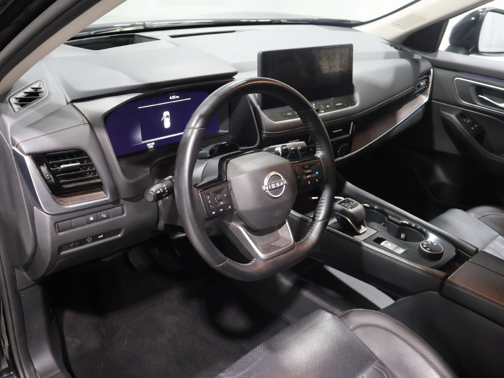 Used 2025 Nissan Rogue Platinum w/ Tech Package AWD/4WD image 17