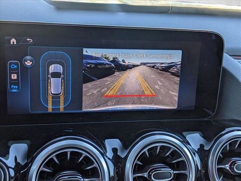 Certified 2025 Mercedes-Benz GLA 250 4MATIC image 14