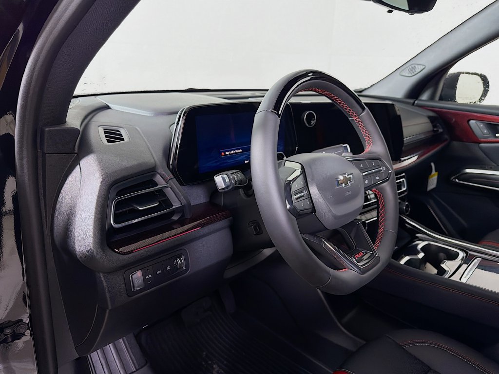 New 2026 Chevrolet Traverse RS w/ LPO, Floor Liner Package AWD/4WD image 10