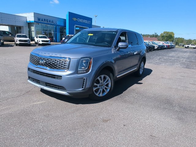 Used 2021 Kia Telluride LX AWD/4WD image 3