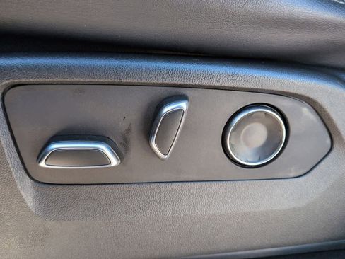 Used 2021 Cadillac Escalade Sport w/ Driver Assist Tech Package image 17