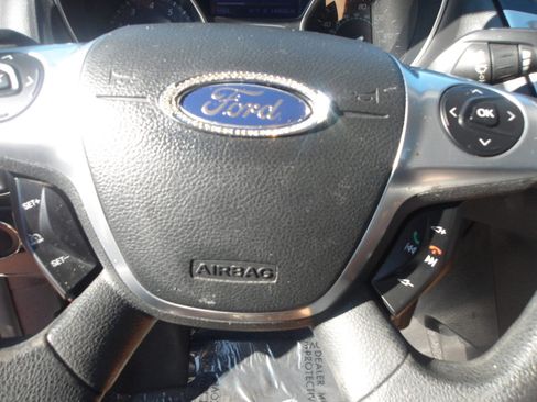 Used 2013 Ford Focus SE image 20
