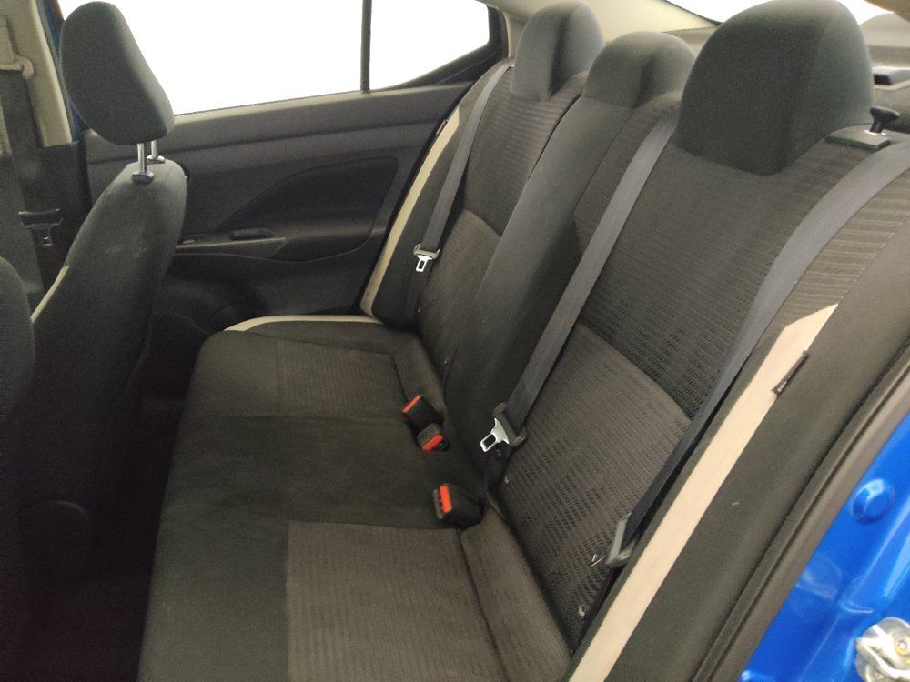Used 2021 Nissan Versa SV FWD image 18