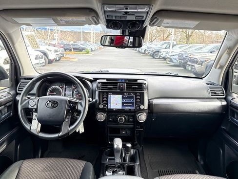 Used 2020 Toyota 4Runner TRD Off-Road image 12
