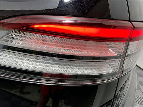Used 2021 Lincoln Aviator Reserve w/ Equipment Group 201A RWD image 30