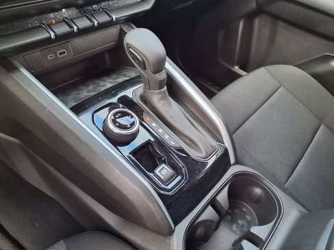 Used 2024 Chevrolet Colorado Trail Boss w/ Advanced Trailering Package AWD/4WD image 12