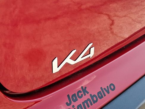 New 2025 Kia K4 LXS image 22