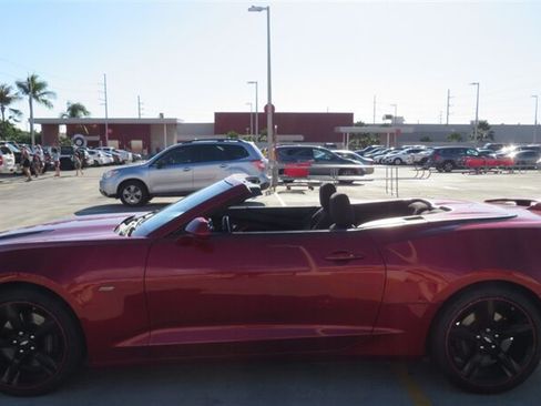 Used 2017 Chevrolet Camaro SS RWD image 4
