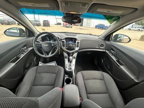Used 2016 Chevrolet Cruze LT w/ Sun And Sound Package FWD image 13