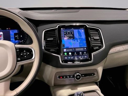 Certified 2024 Volvo XC90 B6 Ultimate w/ Protection Package Premier AWD/4WD image 9