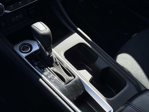 Used 2024 Nissan Sentra SV image 25