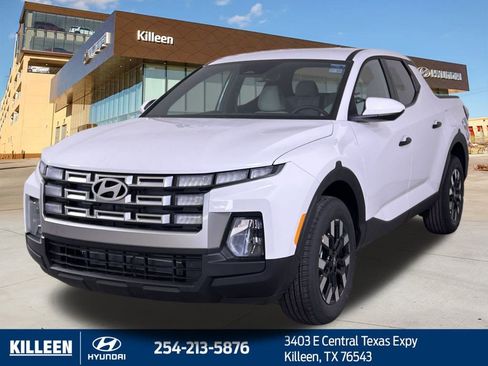 Used 2025 Hyundai Santa Cruz SE image 4