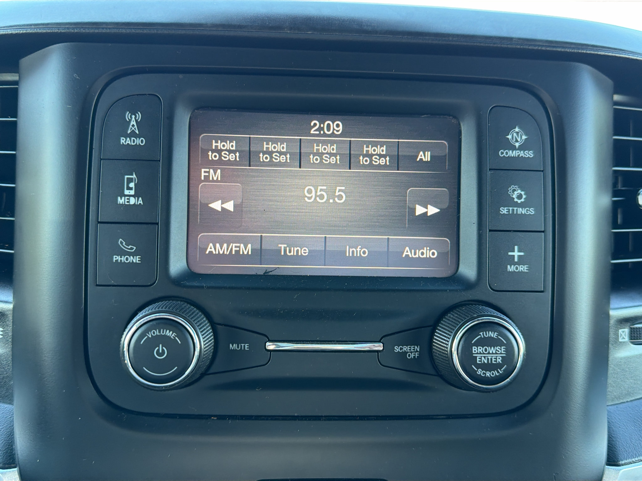 Used 2021 RAM 2500 Big Horn AWD/4WD image 30