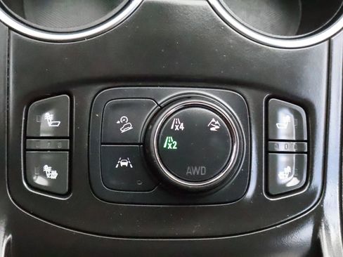 Used 2024 GMC Terrain SLT image 49