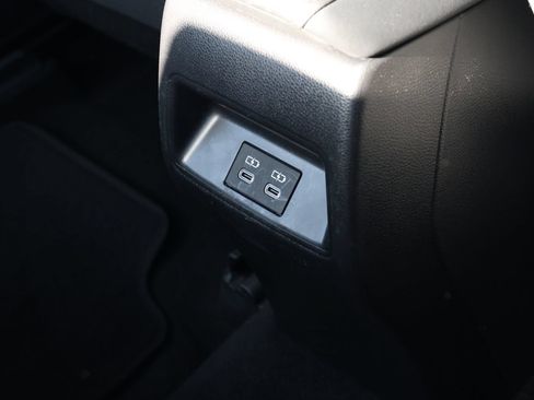 Used 2025 Toyota Corolla SE FWD image 29