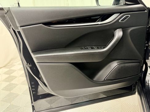 Used 2022 Maserati Levante GT image 34