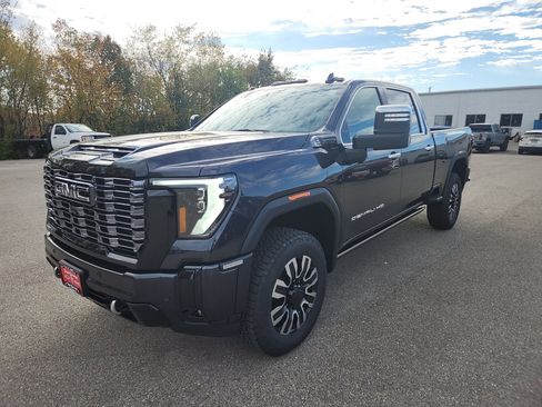 New 2026 GMC Sierra 3500 Denali Ultimate image 4