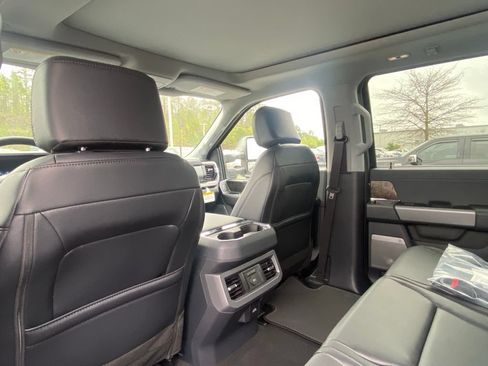 New 2026 Ford F250 Lariat w/ Lariat Premium Package AWD/4WD image 23