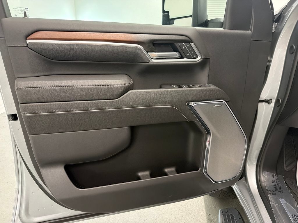 New 2026 GMC Sierra 2500 Denali AWD/4WD image 13
