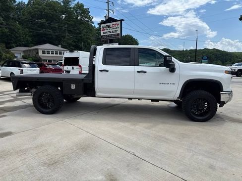 Used 2024 Chevrolet Silverado 2500 W/T w/ WT Convenience Package AWD/4WD image 4