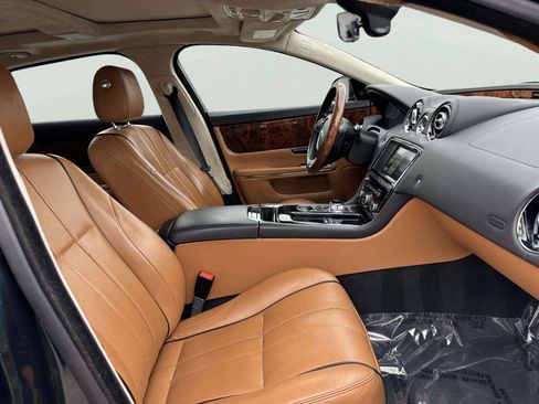 Used 2015 Jaguar XJ L Portfolio image 20