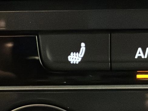 Used 2024 Volkswagen Tiguan S image 12