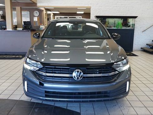 Used 2023 Volkswagen Jetta Sport image 17