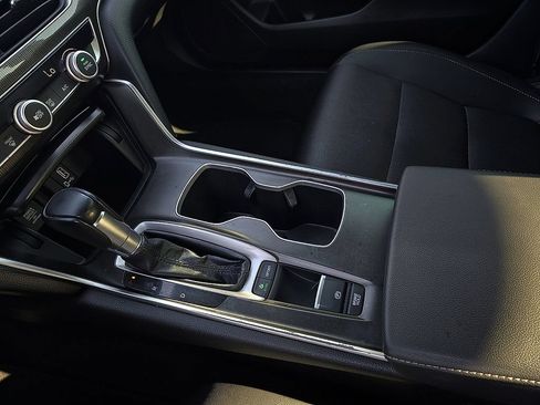Used 2019 Honda Accord Sport image 20