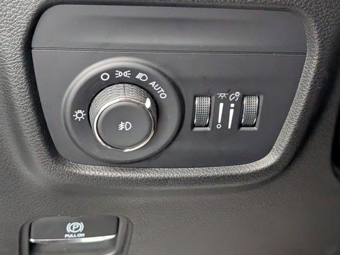 Used 2023 Jeep Grand Cherokee L Overland image 19