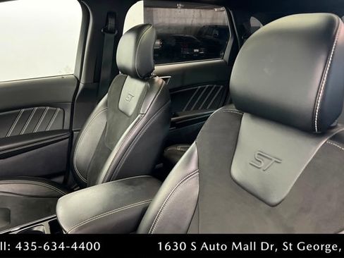 Used 2019 Ford Edge ST image 16