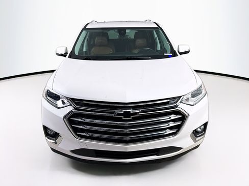 Used 2019 Chevrolet Traverse High Country image 3